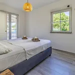 1 Bedroom In Banjole