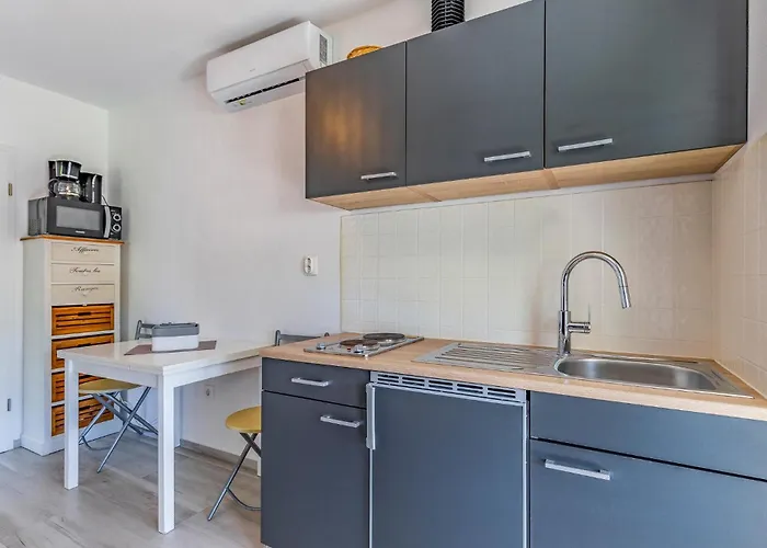 Amazing In With Wifi Lejlighed Banjole